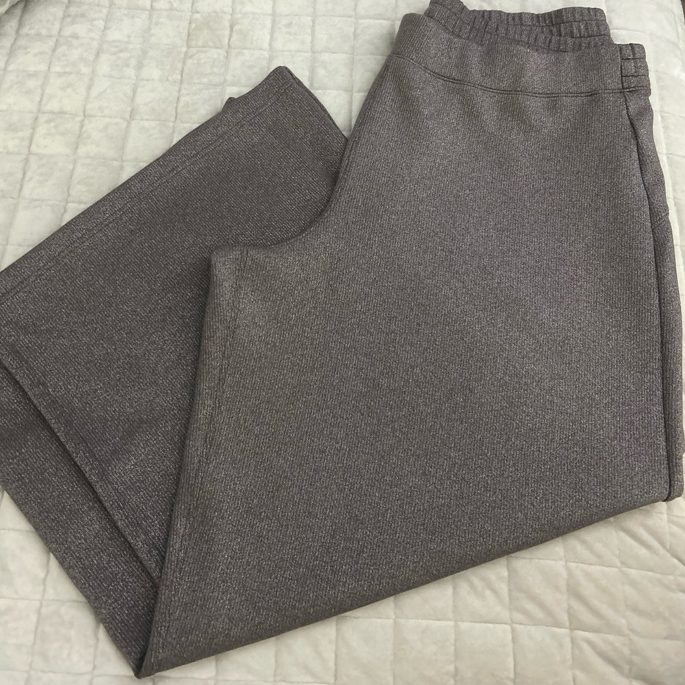 $118 SPANX AIRESSENTIALS SHIMMER WIDE LEG PANTS - SMOKE SILVER 2X - Picture 4 of 6
